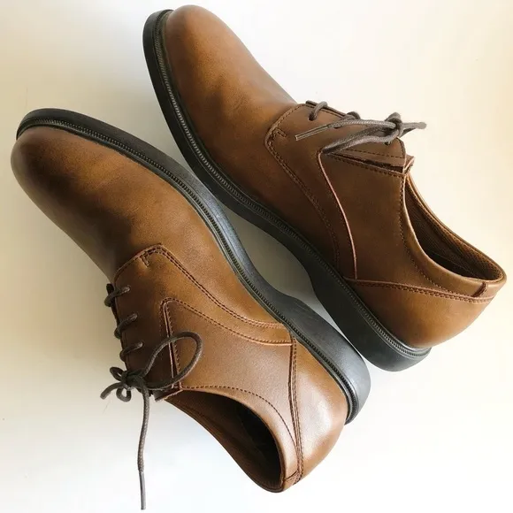 Skechers Relaxed Fit Revelt Remex Derby Extra Wide