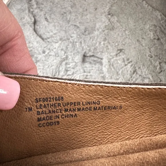 Sofft Maretto flat in tan snakeskin pattern. Very comfortable, New without box