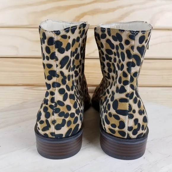 Sole Society 6 US Cadyna Suede Leopard Ankle Bootie Boot Block Heel Side Zip NEW