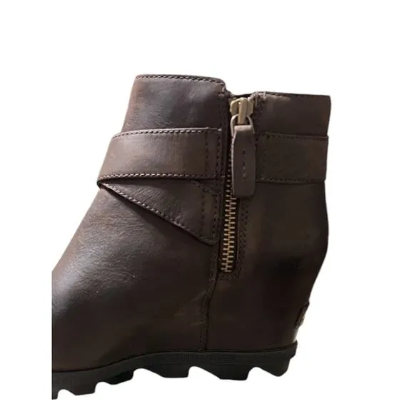 Sorel Joan of Artic Leather Boots Womens Size 8 Brown Side Zipper  Wedge Bootie
