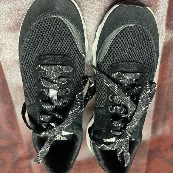 Sorel kinetic lite lace up black sneakers, size 8‎