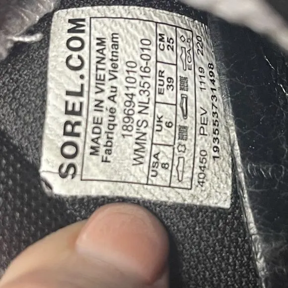 Sorel kinetic lite lace up black sneakers, size 8‎