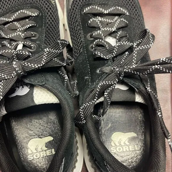 Sorel kinetic lite lace up black sneakers, size 8‎