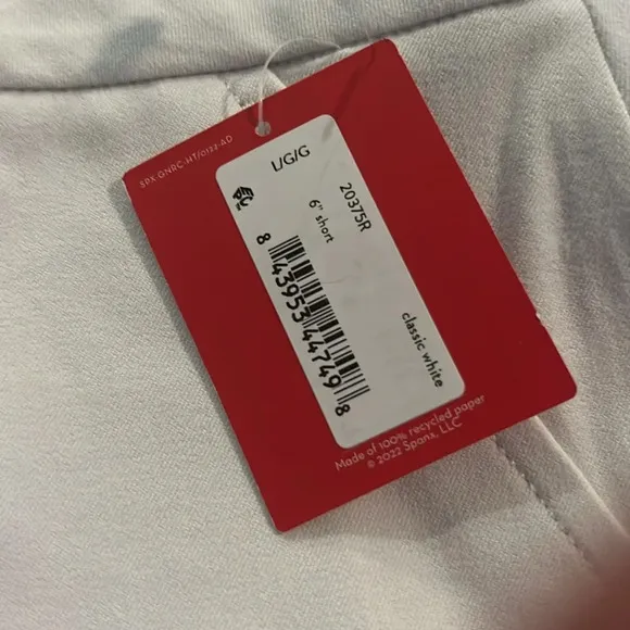 SPANX On The Go Polished 6” White Stretch High Rise Shorts Size Large NWT