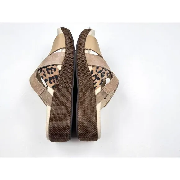 Spenco Memphis Slide Sandals Women 8 EUC‎ Beige Comfort Leather Suede Flats