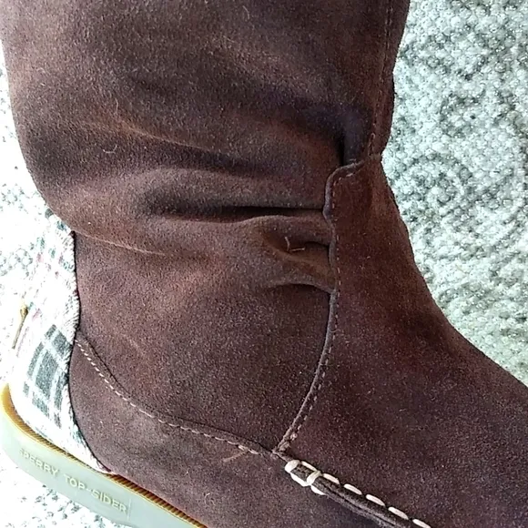 Sperry Top-Sider Plaid Accent Nice Below Knee Leather Boots