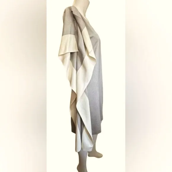 St. John Sheath Dress. Taupe/Gray and Ivory Milano Knit. Poncho Style. Sz. 0.