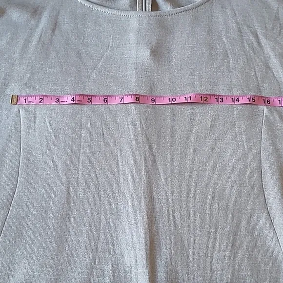 St. John Sheath Dress. Taupe/Gray and Ivory Milano Knit. Poncho Style. Sz. 0.