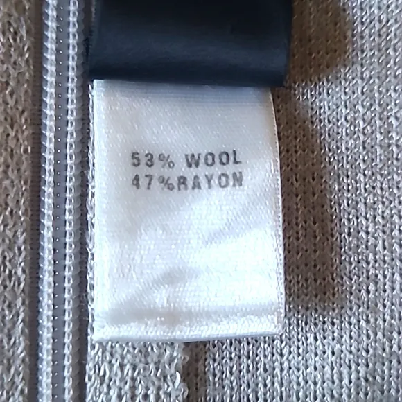 St. John Sheath Dress. Taupe/Gray and Ivory Milano Knit. Poncho Style. Sz. 0.