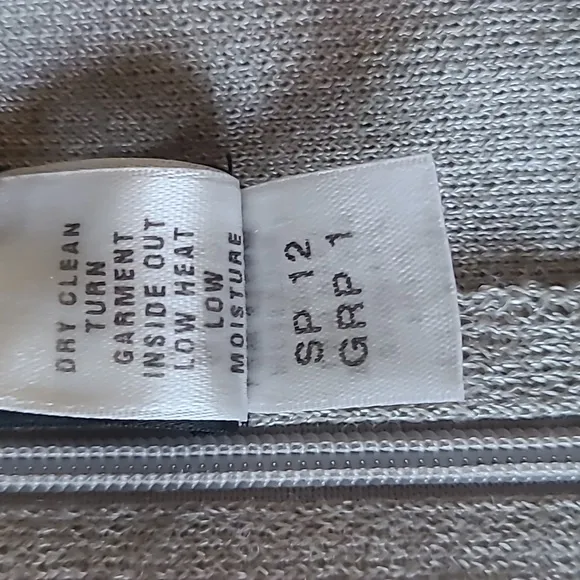 St. John Sheath Dress. Taupe/Gray and Ivory Milano Knit. Poncho Style. Sz. 0.