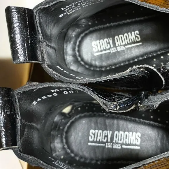 Stacy Adams-Men’s 8.5 black crocodile embossed leather side-zip boots. Like new!