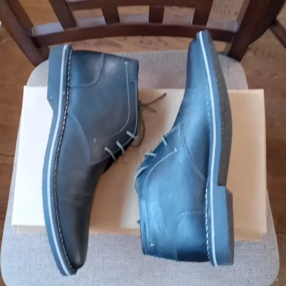 Steve Madden men's boots-NEW