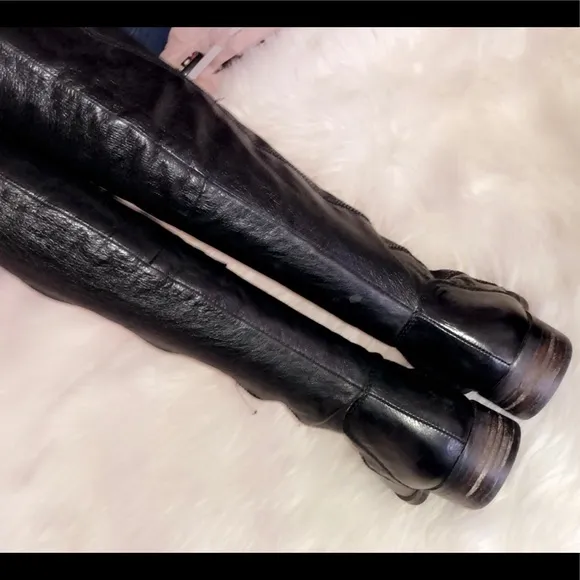 STEVE MADDEN “Shawny” Leather Tall Boots