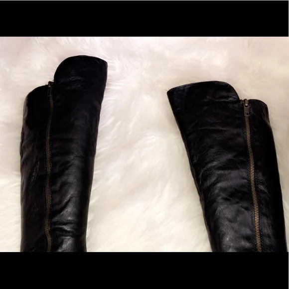 STEVE MADDEN “Shawny” Leather Tall Boots