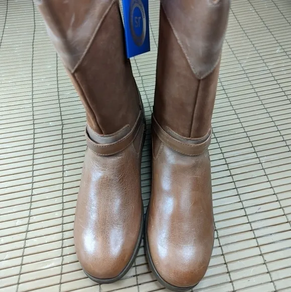 Stride Rite &quot;Juliette&quot; side zip brown leather boots.  Sz Youth 4. Women's EU 36.