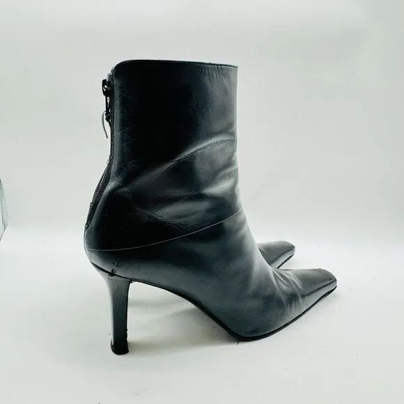 Stuart Weitzman Boots Womens 8.5 Black Leather Ankle Bootie Heeled Side Zip