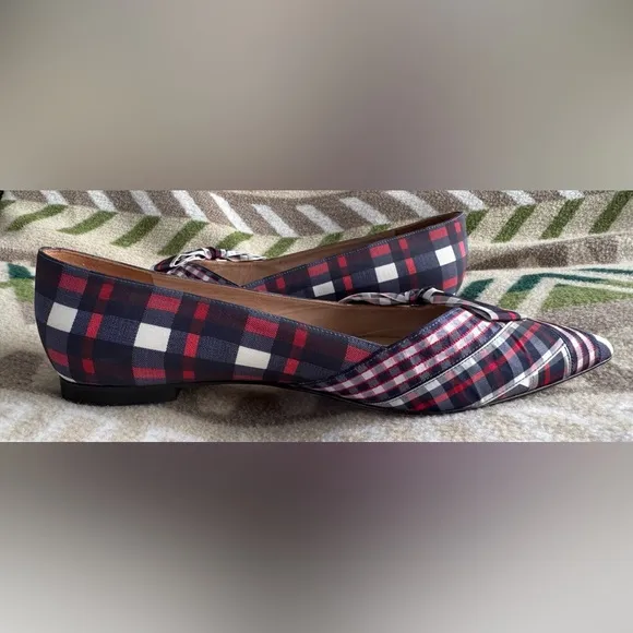 Stuart Weitzman Bow Detail Pointed Toe Plaid Flats in Navy Red White Size 9.5M
