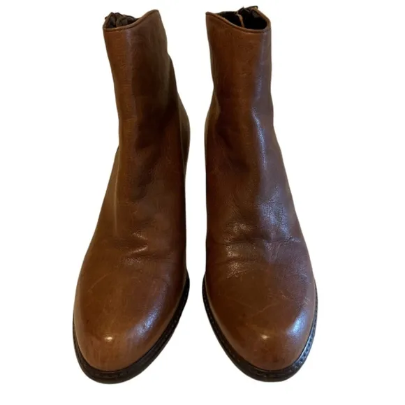 Stuart Weitzman  Brown Leather Ankle Boots Womens 7M  Logo Side Zip Closure Soft