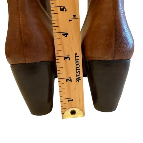 Stuart Weitzman  Brown Leather Ankle Boots Womens 7M  Logo Side Zip Closure Soft