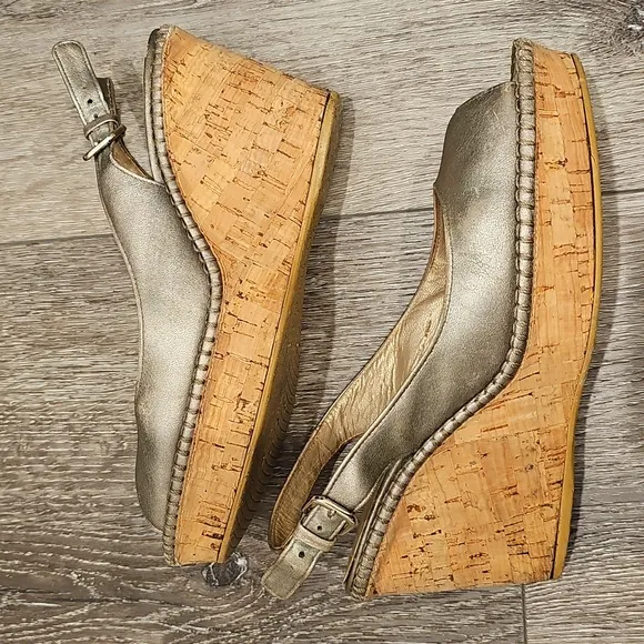 STUART WEITZMAN gold leather cork wedges peep toes