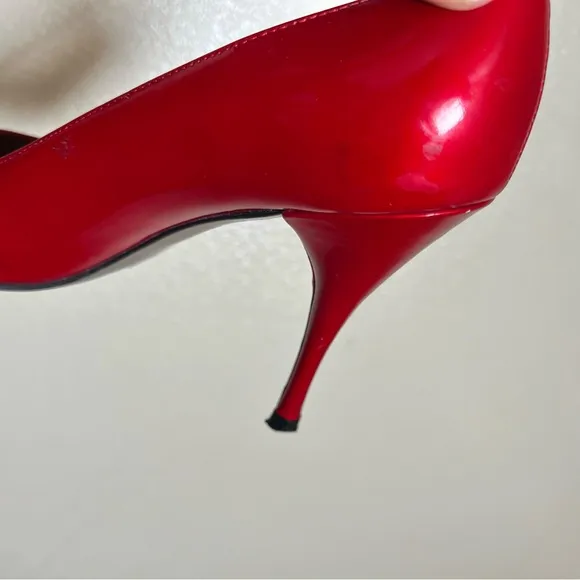 Stuart Weitzman Red Patent Leather Peep Toe Heels Size 9.5