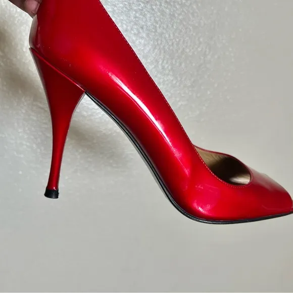 Stuart Weitzman Red Patent Leather Peep Toe Heels Size 9.5
