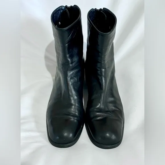 STUART WEITZMAN Soft‎ Black Leather Vintage Ankle Boots Spain Women’s Size 5