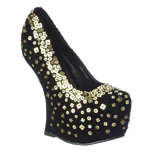STUDDED HEEL LESS AFFAIR