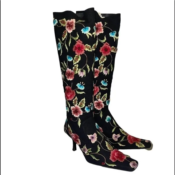 SXS Floral Boots style S-83 with dust cover, no box. Size 36.5 (US Size 6)