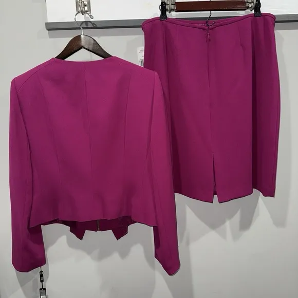 Tahari Arthur Levine Women 2PC Fuchsia Skirt Suit‎ Sz 16 Gold Zipper $280 NEW