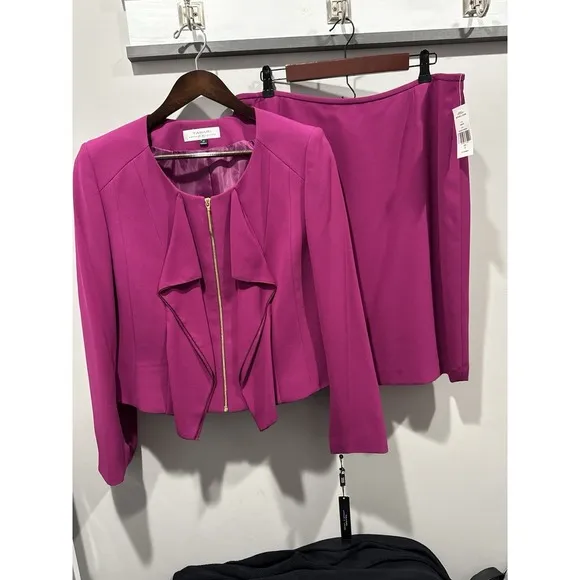 Tahari Arthur Levine Women 2PC Fuchsia Skirt Suit‎ Sz 16 Gold Zipper $280 NEW