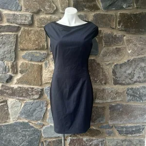 Tahari NWT Boat Neck Sleeveless Sheath Dress in Navy Blue/Black Size 8