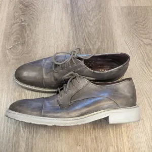Ted Baker London Aokii 2 Leather Cap Toe Derby Dress Shoe. Size 7.5