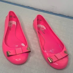 Ted Baker London bow flats on pink