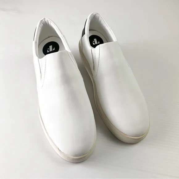 Thousand Fell Sneakers Women's 9.5 White Casual Slip On Comfort Everyday shoes
