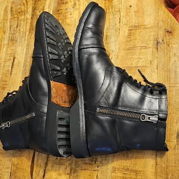 Timberland &quot;Mens City 6&quot; Side Zip Boots&quot; Size 9