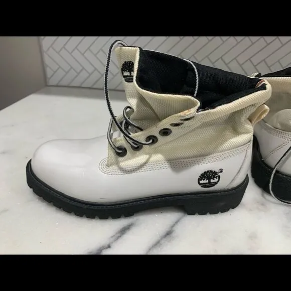 Timberland leather white boots rollout top sz 5. Beautiful condition