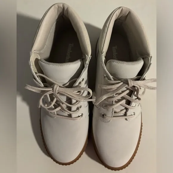Timberland women white leather mid lace up boots Size 8
