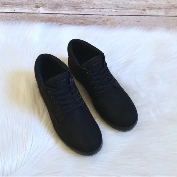 Timberland Women’s Dausette Chukka Black Sneaker Boots