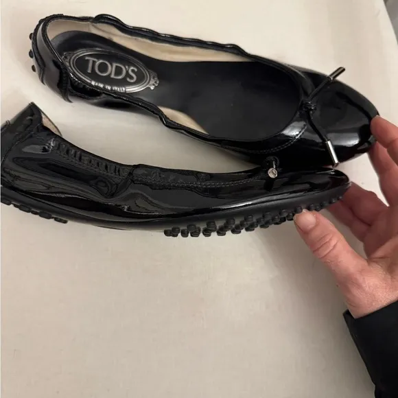 Tod's Black Patent Leather Ballet flats with Bow Detail worn once!