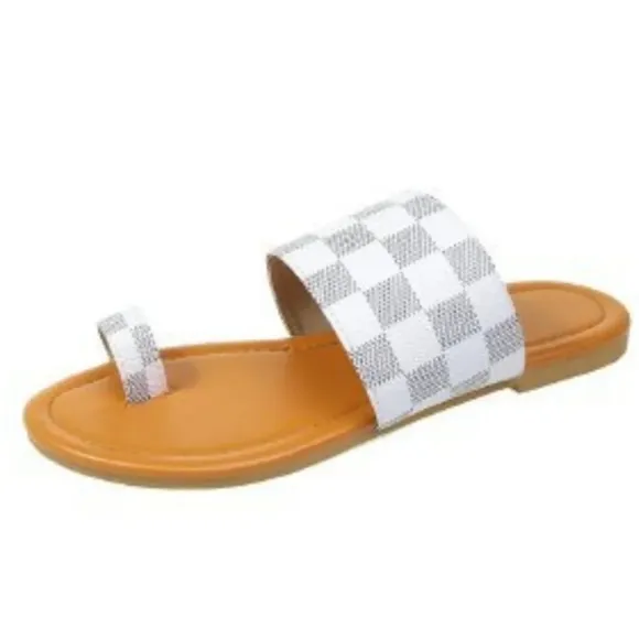 Toe Loop Flats Sandals