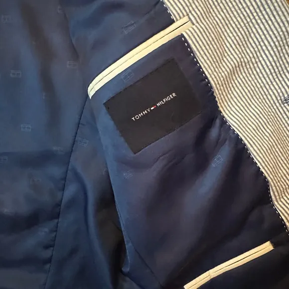 Tommy Hilfiger Men's Blue and White Seersucker Blazer