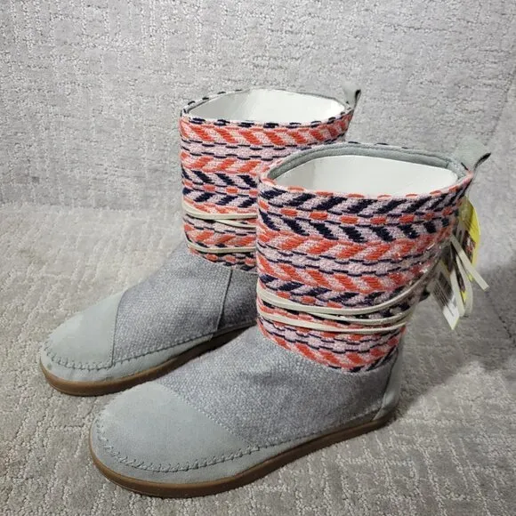 TOMS Nepal Women's Size 9.5 US Gray Cow Leather Aztec Knit Ankle Boots