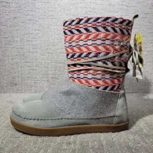 TOMS Nepal Women's Size 9.5 US Gray Cow Leather Aztec Knit Ankle Boots
