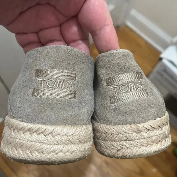 TOMS Tan Espadrille Slip-On Shoes 9W