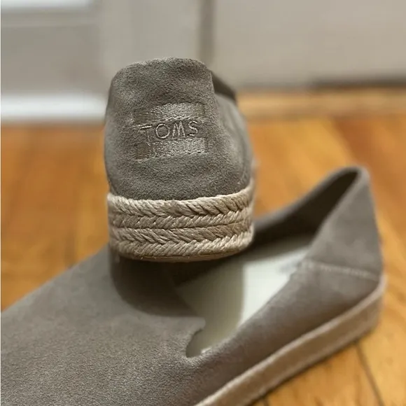 TOMS Tan Espadrille Slip-On Shoes 9W