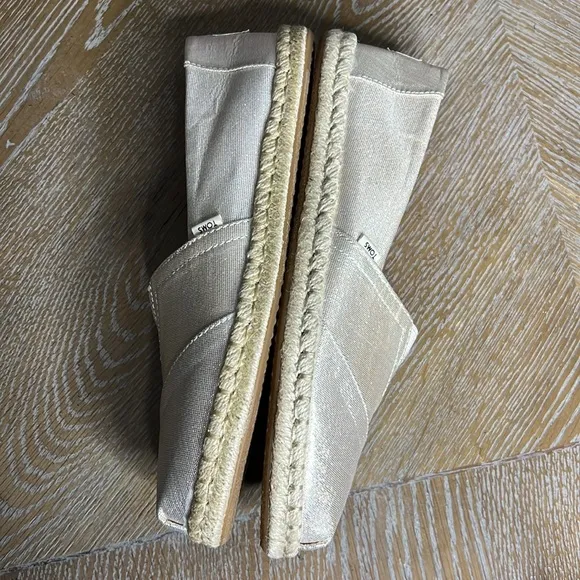TOMS Women’s Alpargata Shoes in Spanish Villa 1