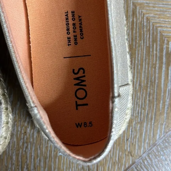 TOMS Women’s Alpargata Shoes in Spanish Villa 1