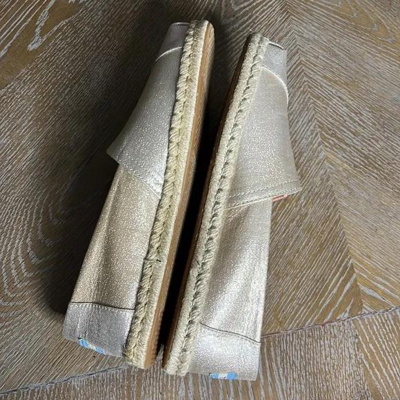 TOMS Women’s Alpargata Shoes in Spanish Villa 1