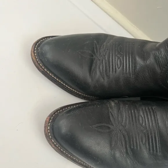 Tony Lama Men's Cowboy Boots - Western Boots - Leather Men's size 6.5